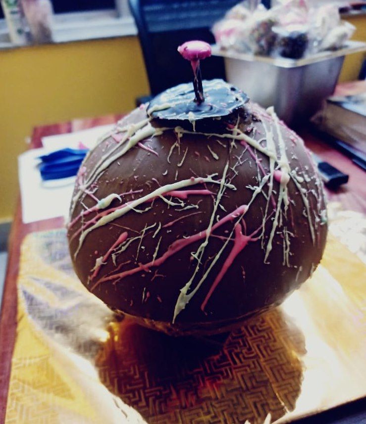 A hand-decorated chocolate ball from the Choco Fantasy kitchen